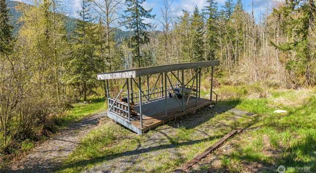 Photo of 11019 524th St E, Eatonville, WA 98328
