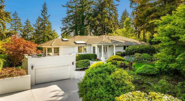 Photo of 401 Detwiller Ln, Bellevue, WA 98004
