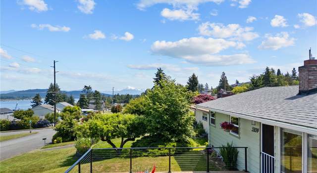 Photo of 3309 W 2nd St, Anacortes, WA 98221