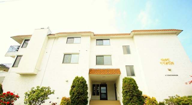 Photo of 11755 Greenwood Ave N #102, Seattle, WA 98133