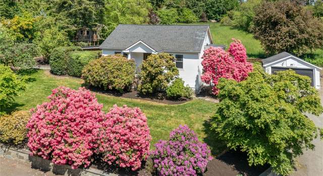 Photo of 9850 Pine St NE, Bainbridge Island, WA 98110