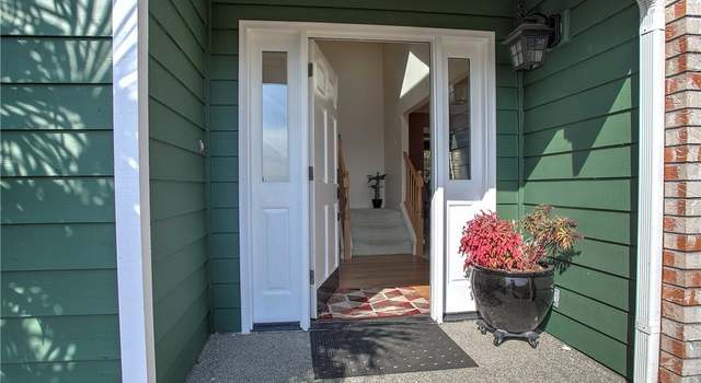 Photo of 12610 SE 81st Ct, Newcastle, WA 98056
