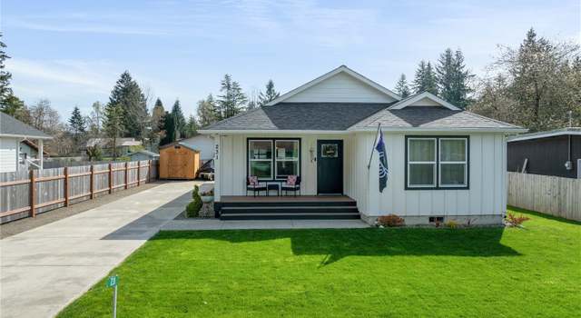 Photo of 231 Blackberry Ave, Forks, WA 98331