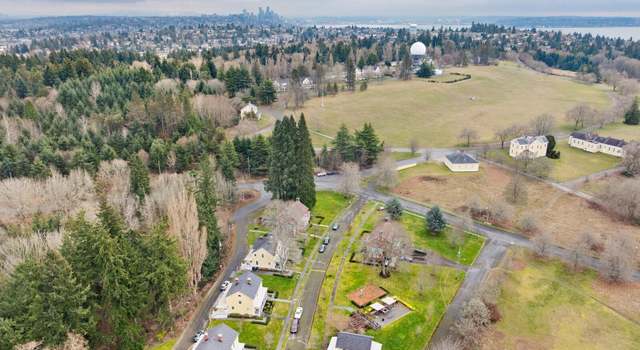 Photo of 4414 Montana Cir W, Seattle, WA 98199