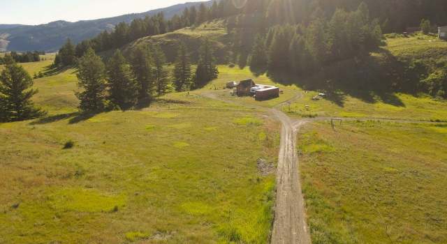 Photo of 2 Mountain View Dr N, Oroville, WA 98844