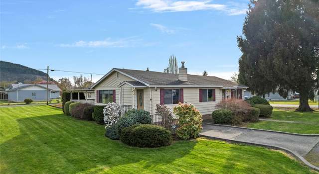 Photo of 807 Alexander St, Sedro Woolley, WA 98284