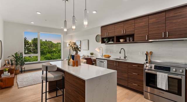 Photo of 11903 NE 128th St #612, Kirkland, WA 98034