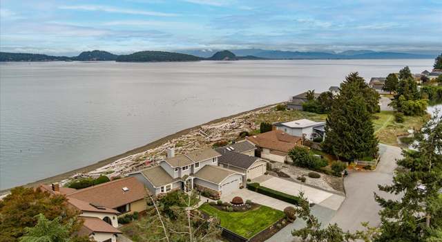 Photo of 743 Bay Front Ln, Oak Harbor, WA 98277