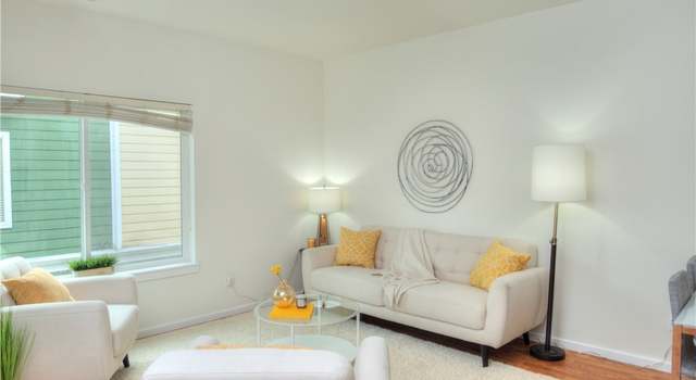 Photo of 103 SW 119th St Unit 2A, Seattle, WA 98146