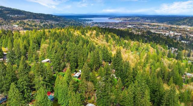 Photo of 475 Mt Hood Dr SW, Issaquah, WA 98027