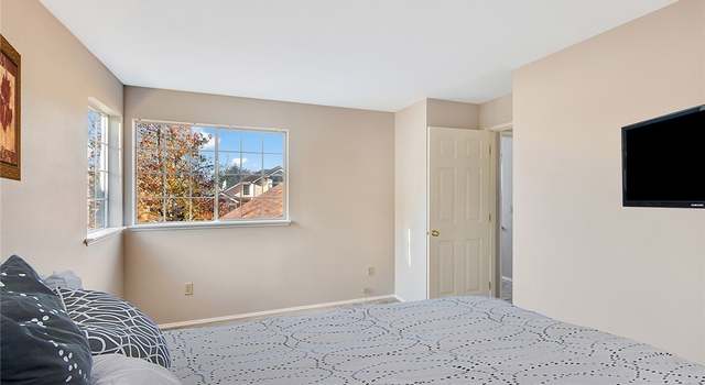 Photo of 27518 140th Ave SE, Kent, WA 98042