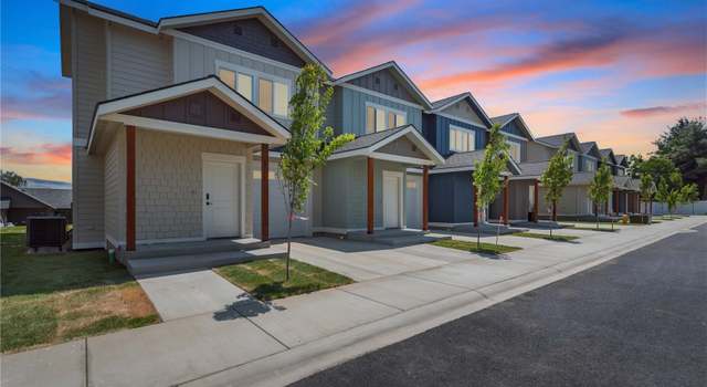 Photo of 1030 Finch Ln Unit C2, Wenatchee, WA 98801