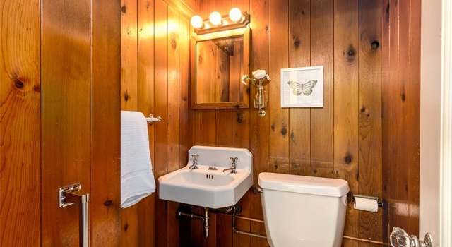 Photo of 1504 37th Ave, Seattle, WA 98122