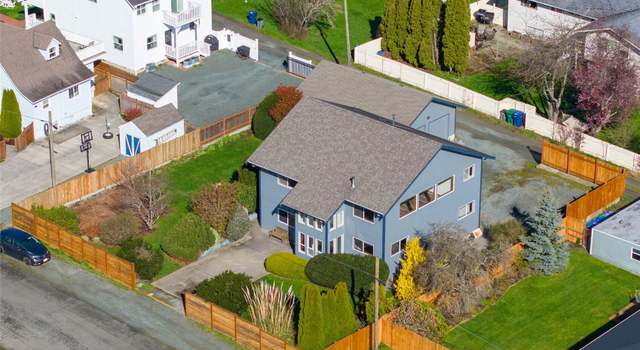 Photo of 1406 30th St, Anacortes, WA 98221