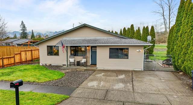 Photo of 313 Johnson St, Enumclaw, WA 98022
