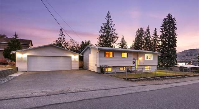 Photo of 510 S Lake St, Chelan, WA 98816