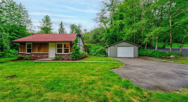 Photo of 6229 202nd St NE, Kenmore, WA 98028