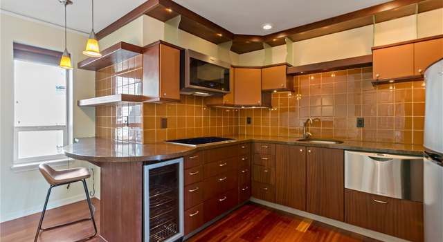 Photo of 3028 Western Ave #501, Seattle, WA 98121
