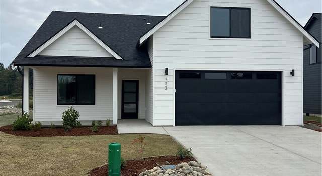 Photo of 722 E 5th St, Nooksack, WA 98276