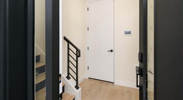 Photo of 23121 NE 8TH St Unit A5, Sammamish, WA 98074