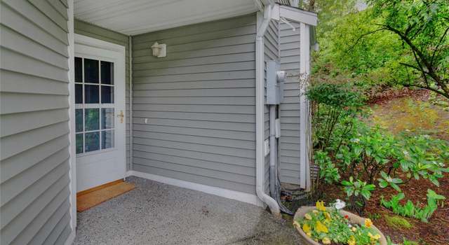 Photo of 22007 42nd Ave S #104, Kent, WA 98032