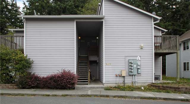 Photo of 1661 16th Ave NE Unit C, Oak Harbor, WA 98277