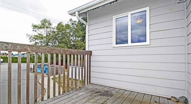 Photo of 1661 16th Ave NE Unit C, Oak Harbor, WA 98277