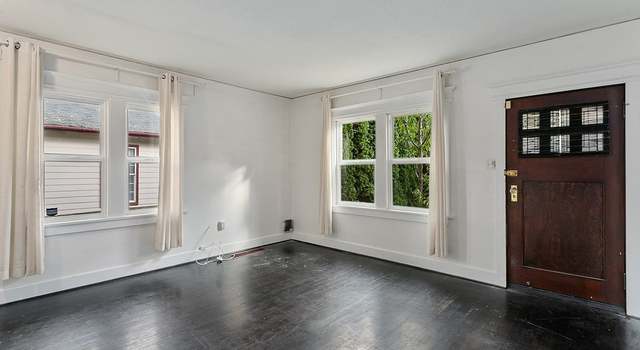Photo of 8831 16th Ave SW, Seattle, WA 98106