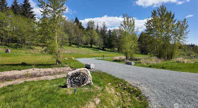 Photo of 18333 Blacktail Trl, Mount Vernon, WA 98274