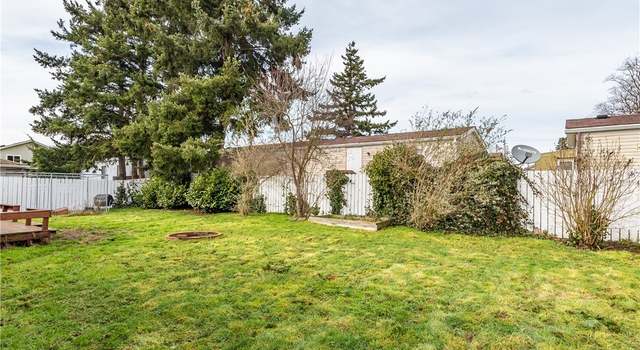 Photo of 1748 SE 2nd Ct, Oak Harbor, WA 98277