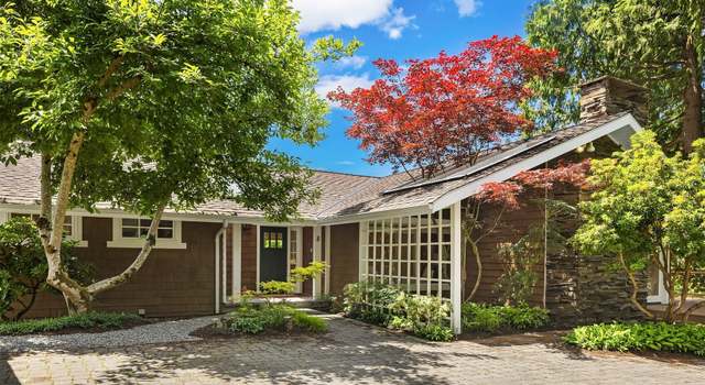 Photo of 8 Shore Ln, Mercer Island, WA 98040