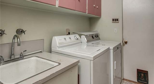Photo of 4112 93rd Ave SE, Mercer Island, WA 98040