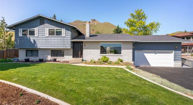Photo of 1905 Rocklund Dr, Wenatchee, WA 98801