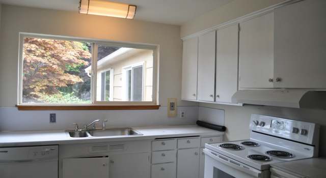 Photo of 7039 S Thompson Ave, Tacoma, WA 98408