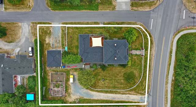 Photo of 501 NE 9th St, Coupeville, WA 98239
