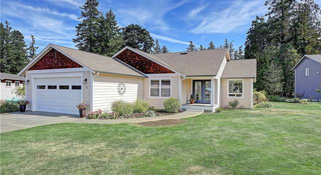 Photo of 31 Edgewater Dr, Camano Island, WA 98282