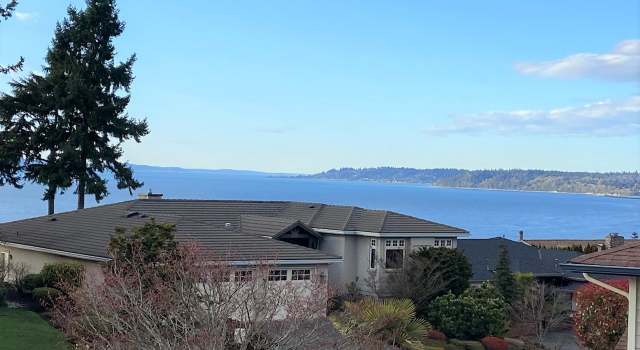 Photo of 813 S Marine Hills Way, Federal Way, WA 98003