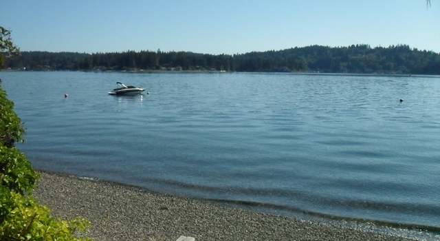 Photo of 6575 Cromwell Beach Dr NW, Gig Harbor, WA 98335