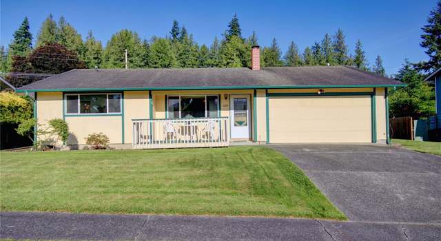 Photo of 1009 N Viewmont Dr, Mount Vernon, WA 98273