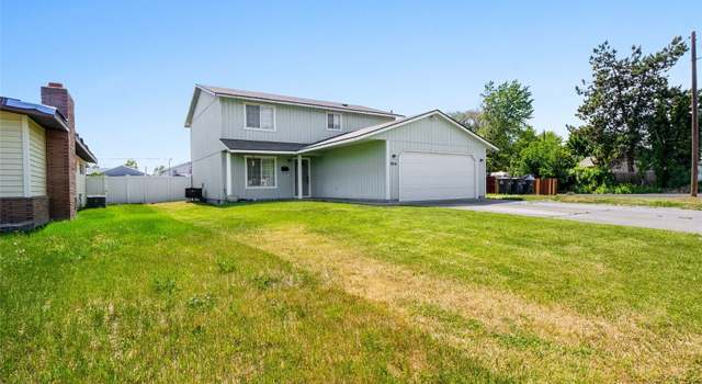 Photo of 804 S Sycamore Ln, Moses Lake, WA 98837