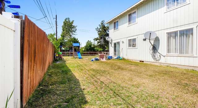 Photo of 804 S Sycamore Ln, Moses Lake, WA 98837