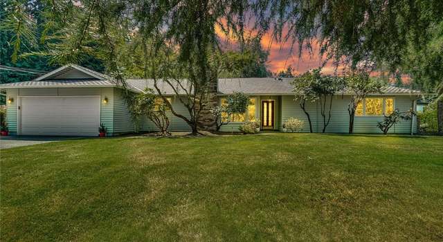 Photo of 833 101st Pl SE, Bellevue, WA 98004