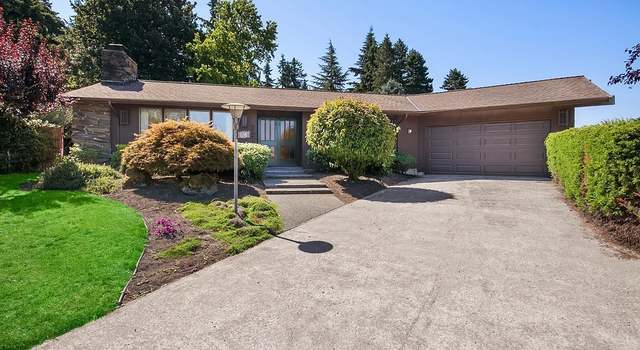 Photo of 8241 SE 66th St, Mercer Island, WA 98040