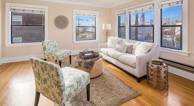 Photo of 1136 13th Ave #202, Seattle, WA 98122