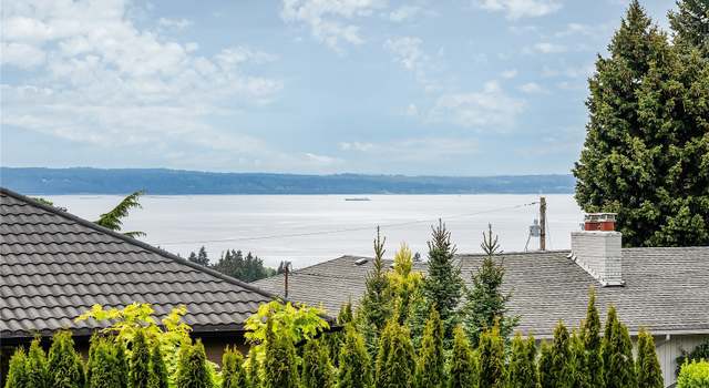 Photo of 900 Sea Vista Pl, Edmonds, WA 98020