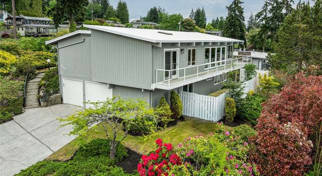 Photo of 900 Sea Vista Pl, Edmonds, WA 98020