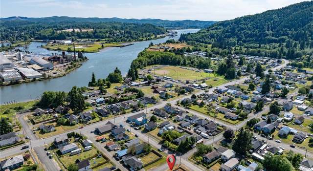 Photo of 1203 Larch St, Raymond, WA 98577