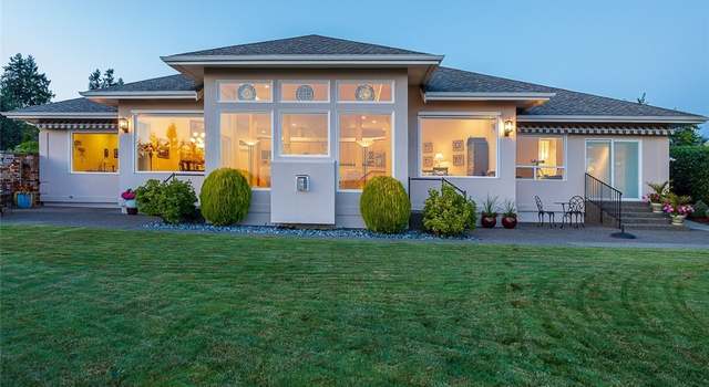 Photo of 1036 Paha View Dr NW, Fox Island, WA 98333