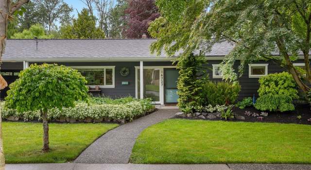 Photo of 16727 45th Ave NE, Lake Forest Park, WA 98155