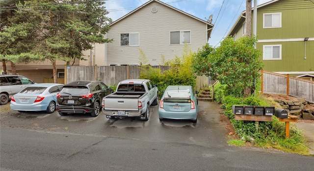 Photo of 10537 Midvale Ave N Unit B, Seattle, WA 98133
